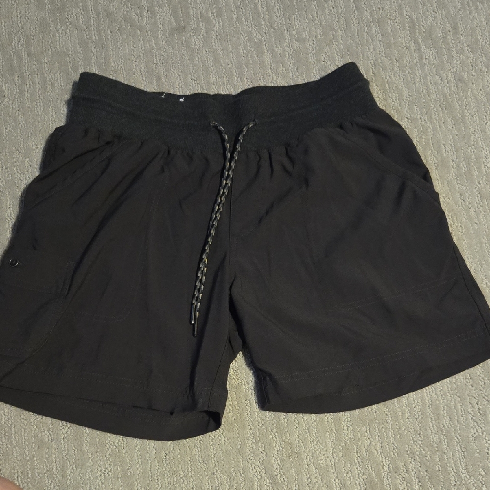 Columbia Black Athletic Shorts with Elastic Waistband